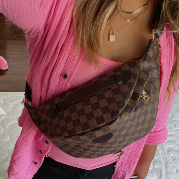 LAST ONES!! Designer Inspired Fanny bag - Picture 5 of 8